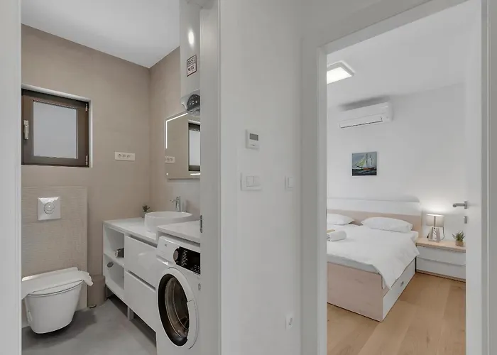 Luxury Adriasun Free Parking דירה *