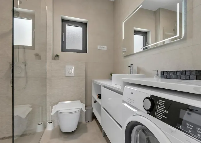 Luxury Adriasun Free Parking ماكارسكا